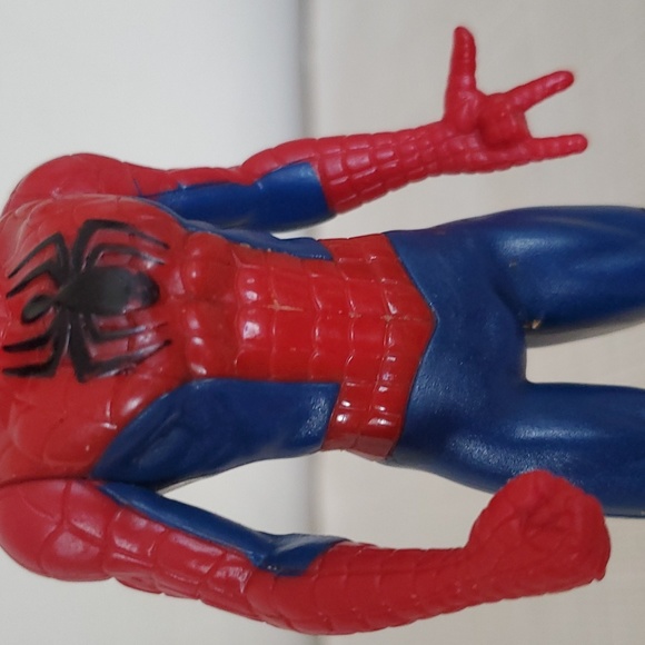 Spiderman Toy Figure - Picture 3 of 12